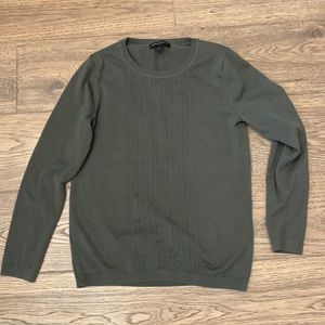 Banana Republic sweater - size medium